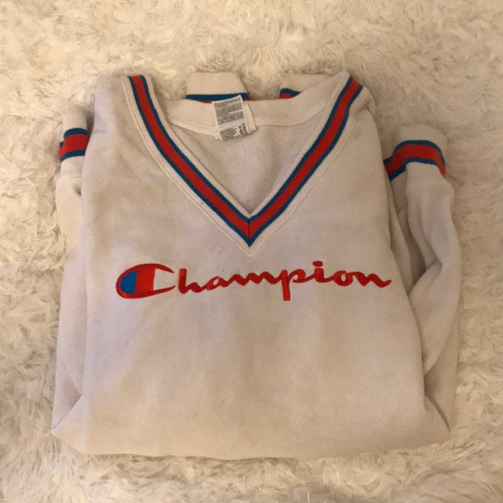 VINTAGE CHAMPION VNECK SWEATSHIRT